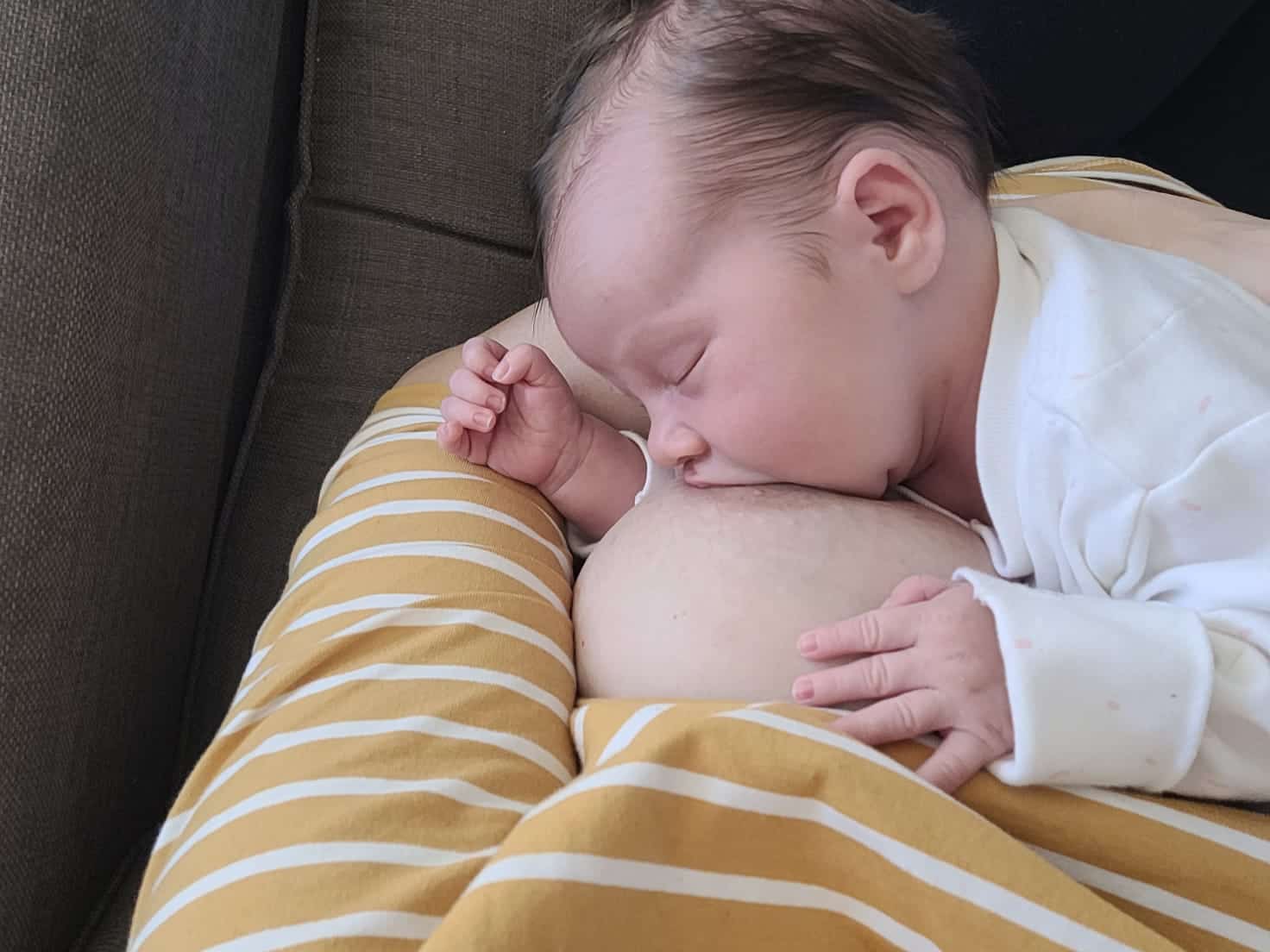 Breastfeeding with Big Boobs
